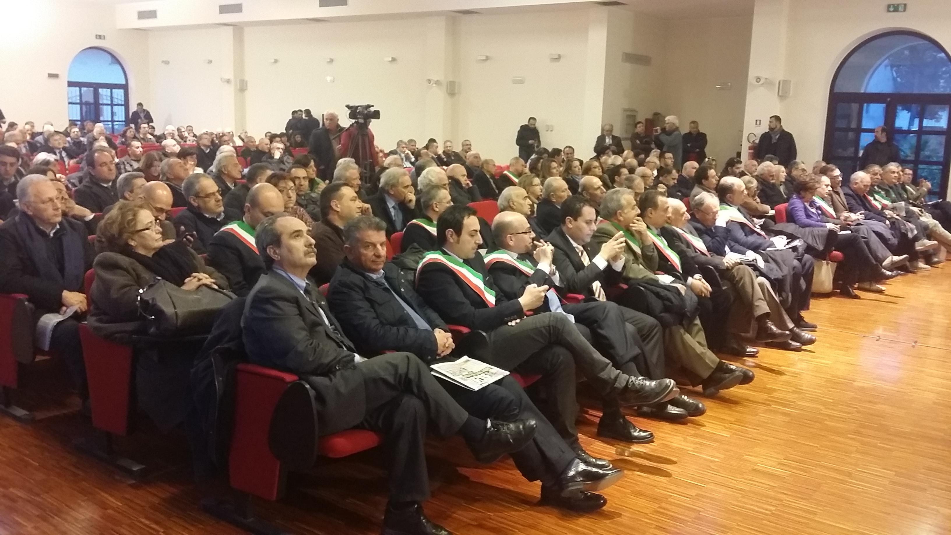 SINDACI-OLIVERIO: LA LOCRIDE CHIEDE INTERVENTI DECISI - 