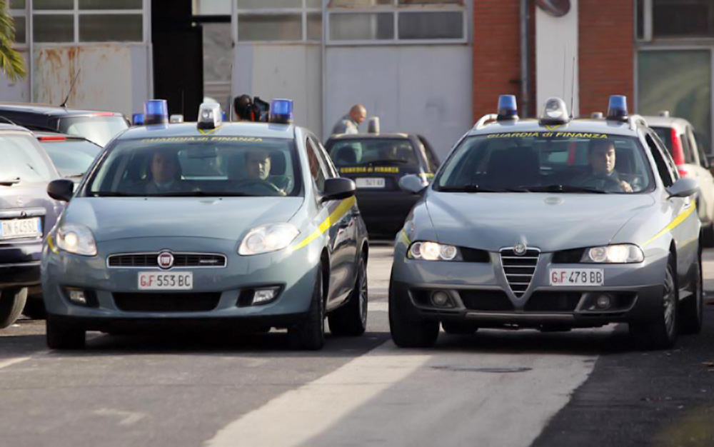 OPERAZIONE BUCEFALO:  GUARDIA DI FINANZA RC. NDRANGHETA  in corso di esecuzione 11 ordinanze di custodia cautelare nei confronti di  affiliati alla cosca PIROMALLI. Sono 26 le perquisizioni domiciliari in corso  Sequestrati società e ben - 