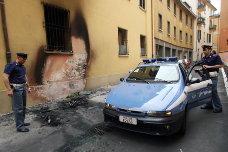 Incendiata automobile dirigente Comune di Crotone  - 