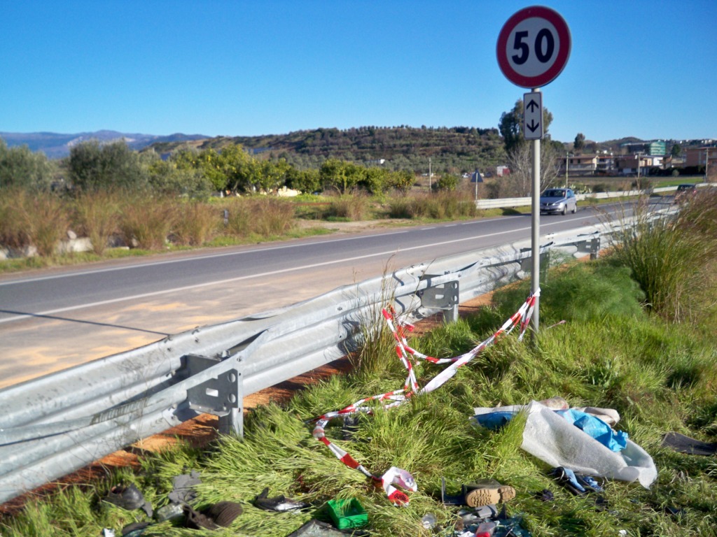  L'Associazione 'Basta Vittime Sulla Strada Statale 106' scrive al Presidente Renzi  - 