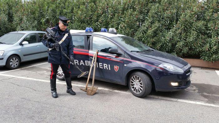 Scavi archeologici abusivi, 5 arresti - 