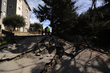 Frane ad Oriolo, il parroco: 'ci vorrebbe un miracolo' - 