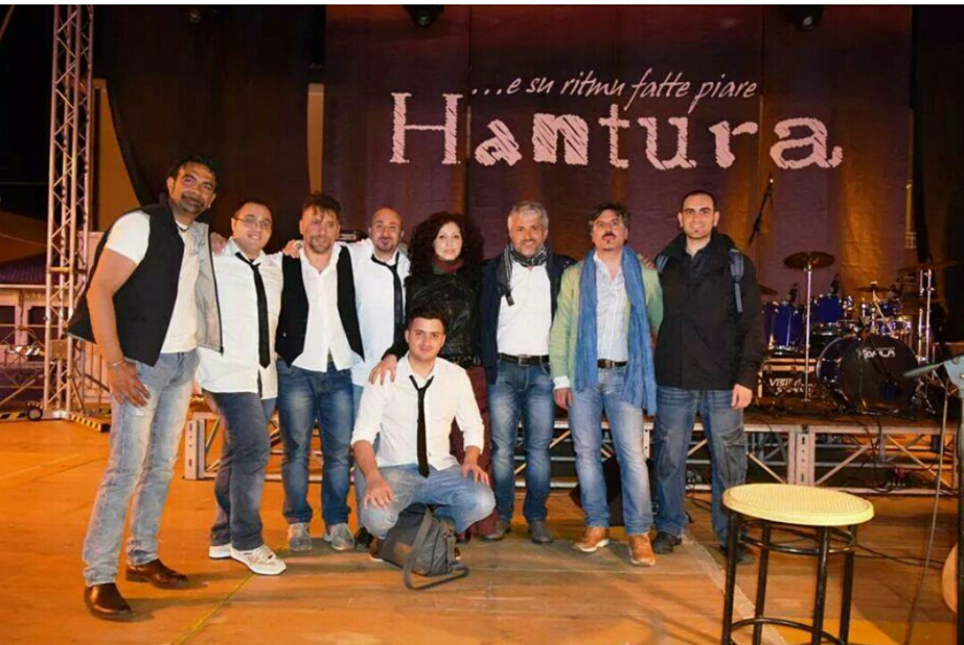 Alla  riscoperta  della  musica  popolare calabrese.  Gli "HANTURA".   - 