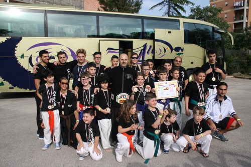 GRANDE SUCCESSO DELL'ACCADEMIA DEL PROFESSORE CAVALLO AI CAMPIONATI ITALIANI DI ARTI MARZIALI - 