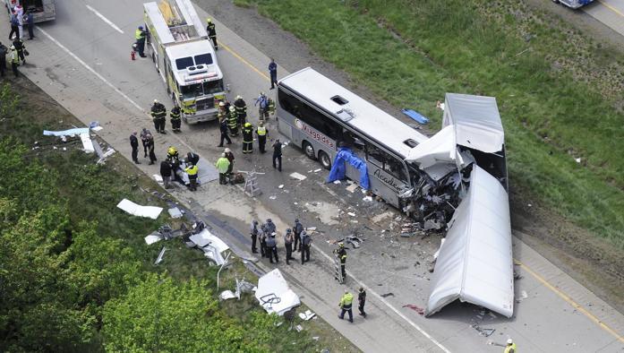 Usa: bus contro tir, anche due giovani sposi di Locri coinvolti nel drammatico incidente in Pennsylvania - 