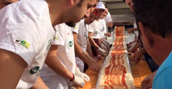 A Rende la pizza più lunga del mondo - 